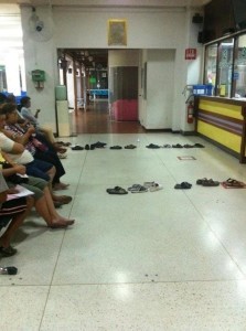 Waiting in Long Line Life Hack