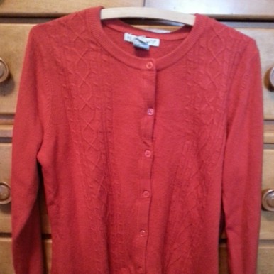 Red-Sweater-Lynette-Wilson-Juul - Web