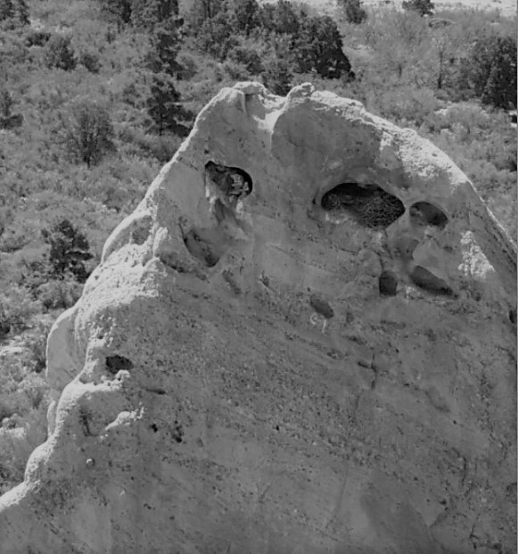Jabba Eyes in Rock at Devil's Punchbowl Natural Area - Avadian photo