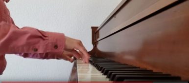 Brenda Avadian playing piano - Leonard Cohen's Hallelujah