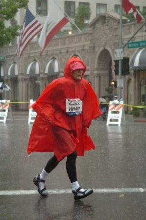 Brenda Avadian running Los Angeles Marathon @ Wilshire Blvd