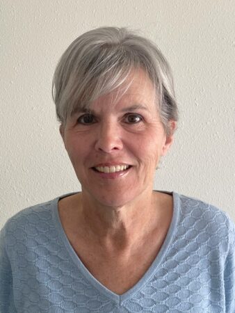 Carol Lindsay headshot 